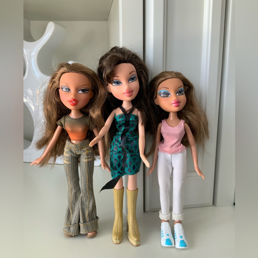 Vintage Y2K 2000’S MGA BRATZ Dolls Lot X 3 With outfits Excellent condition